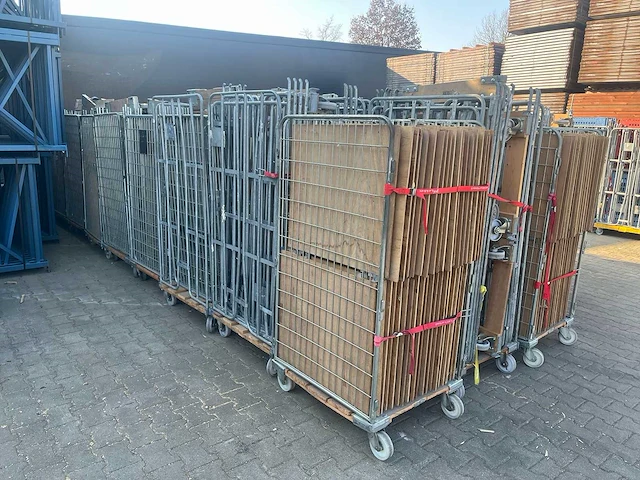 Partij rolcontainers ca 200 stuks - afbeelding 9 van  15
