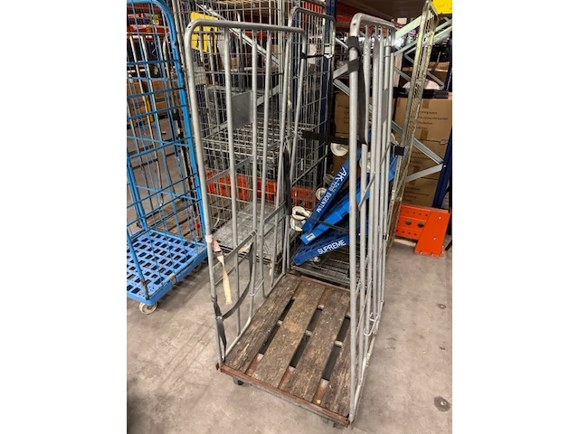 Partij rolcontainers en trolleys - afbeelding 3 van  7