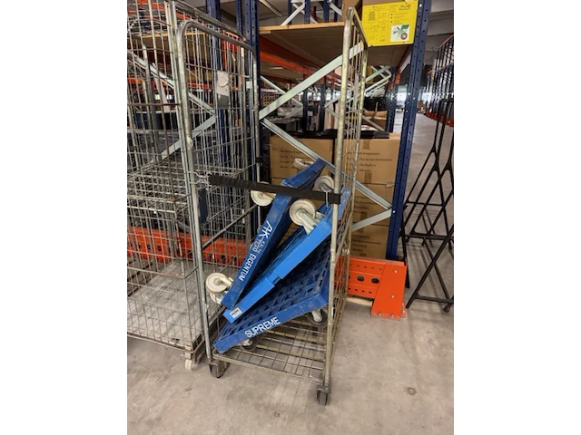 Partij rolcontainers en trolleys - afbeelding 4 van  7