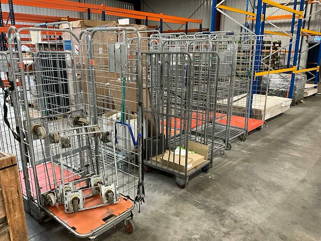 Partij rolcontainers - afbeelding 1 van  5