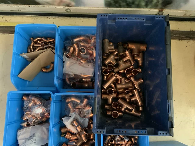 Partij roodkoperen perskoppelingen - afbeelding 3 van  6