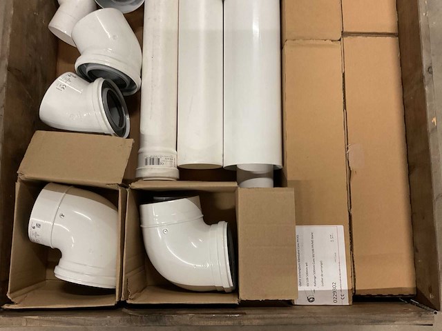 Partij rookgas afvoer en lucht toevoer hulpstukken - afbeelding 2 van  5