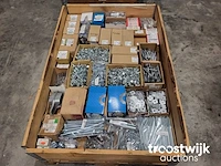 Partij (rvs) bevestigingsmateriaal - afbeelding 1 van  3