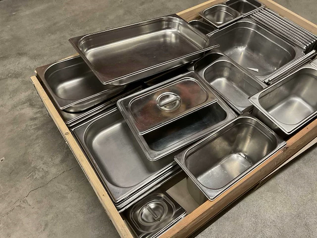 Partij rvs gastronorm bakken - afbeelding 2 van  4