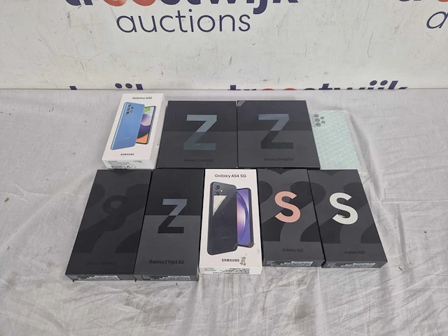 Partij samsung smartphones 9 stuks - afbeelding 1 van  28