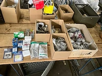 Partij sanitair artikelen - afbeelding 1 van  5