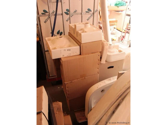 Partij sanitair materialen - afbeelding 9 van  9