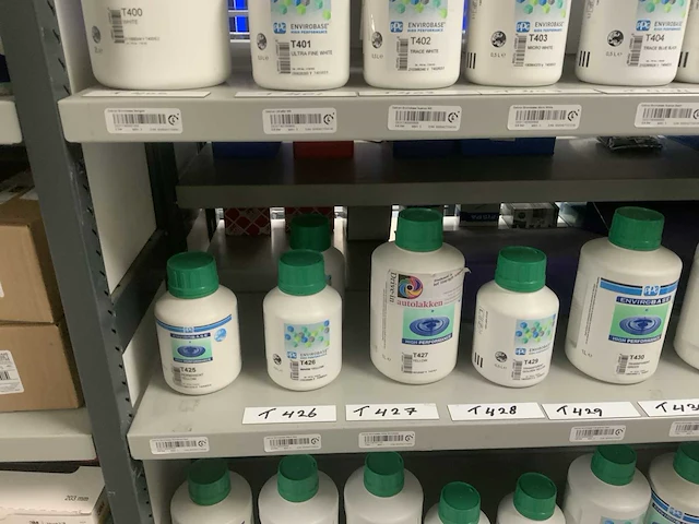 Partij schadeherstel producten - afbeelding 12 van  27
