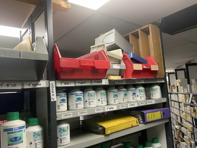 Partij schadeherstel producten - afbeelding 18 van  27