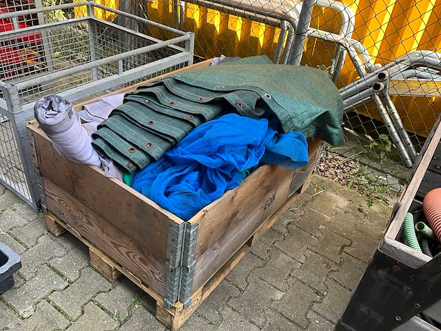 Partij schaduwdoek - afbeelding 1 van  3