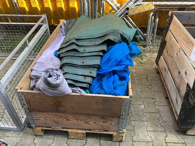 Partij schaduwdoek - afbeelding 2 van  3