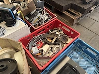 Partij schakelmateriaal en diversen - afbeelding 3 van  12