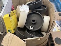 Partij schakelmateriaal en diversen - afbeelding 10 van  12