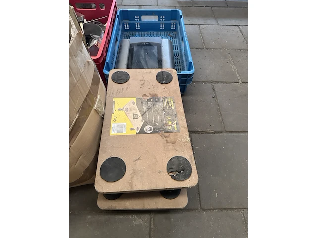Partij schakelmateriaal en diversen - afbeelding 11 van  12