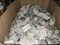 Partij schakelmateriaal of installatie toebehoren - afbeelding 1 van  2