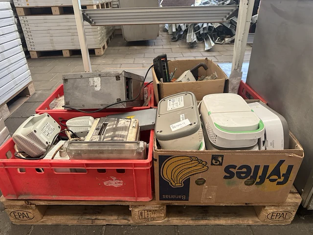 Partij schakelmateriaal - afbeelding 3 van  10