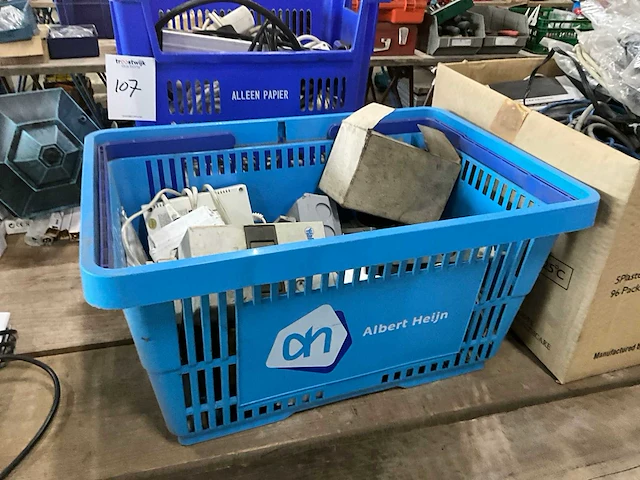 Partij schakelmateriaal/draad - afbeelding 5 van  5