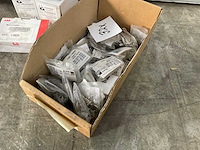 Partij schakelmaterial & elektra toebehoren - afbeelding 12 van  19