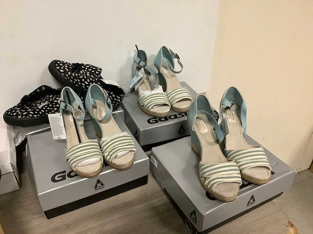 Partij schoenen (95x) - afbeelding 26 van  80