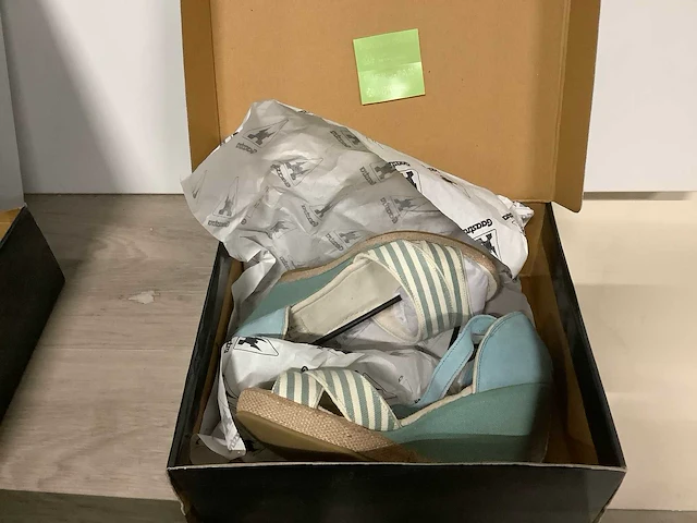 Partij schoenen (95x) - afbeelding 48 van  80