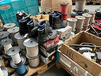 Partij schoenen - afbeelding 1 van  6