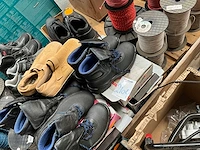 Partij schoenen - afbeelding 3 van  6