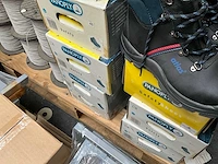 Partij schoenen - afbeelding 5 van  5