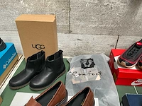 Partij schoenen - afbeelding 6 van  24
