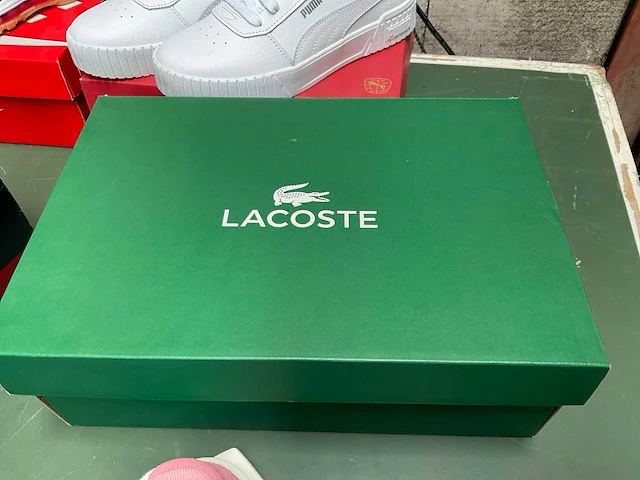 Partij schoenen - afbeelding 21 van  24