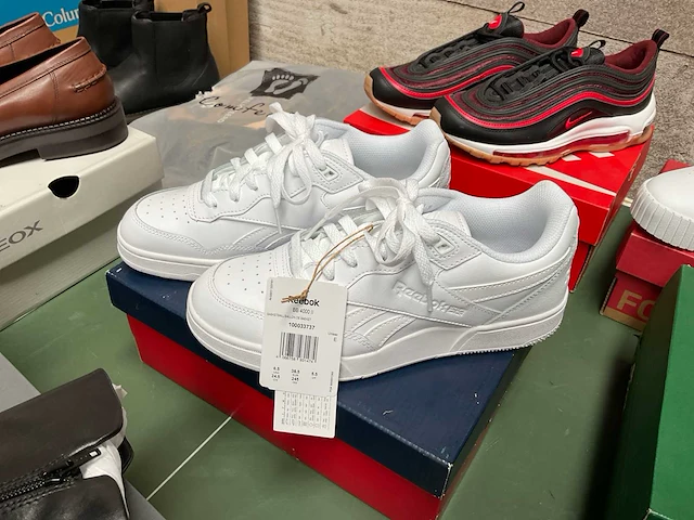 Partij schoenen - afbeelding 24 van  24