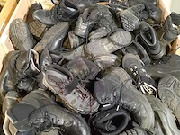 Partij schoenen - afbeelding 6 van  9