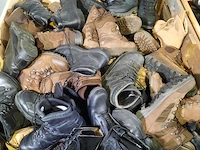 Partij schoenen - afbeelding 3 van  10