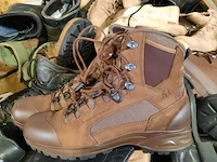 Partij schoenen - afbeelding 8 van  10
