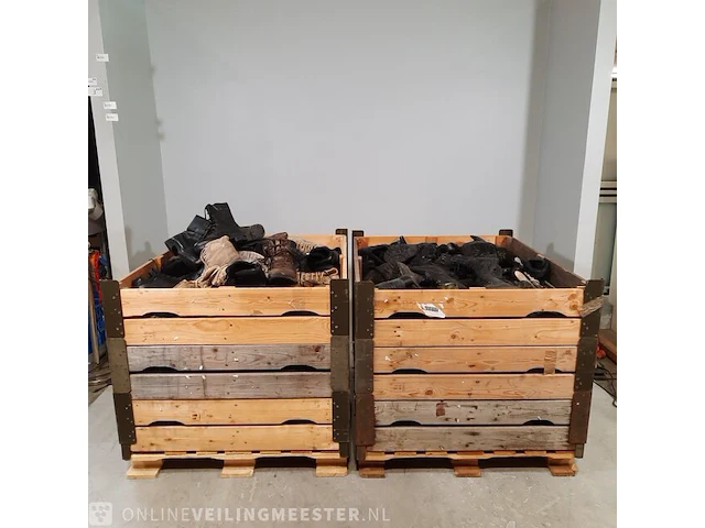 Partij schoenen - afbeelding 1 van  10