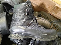 Partij schoenen - afbeelding 10 van  10