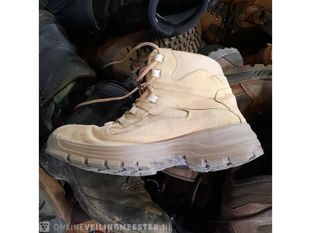 Partij schoenen - afbeelding 4 van  8