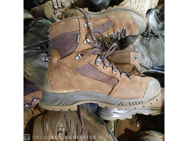 Partij schoenen - afbeelding 5 van  8