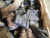 Partij schoenen - afbeelding 7 van  8