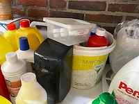 Partij schoonmaakartikelen - afbeelding 9 van  9