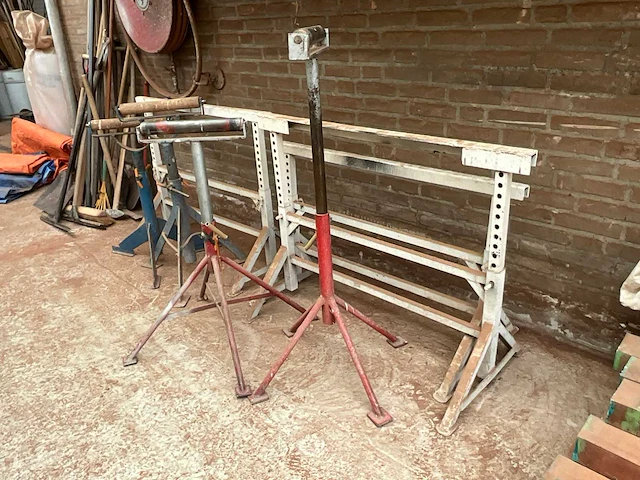 Partij schragen en rolbokken - afbeelding 3 van  4