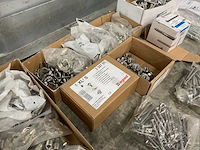 Partij schroeven en bevestigingsmaterialen - afbeelding 5 van  20