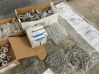 Partij schroeven en bevestigingsmaterialen - afbeelding 9 van  20