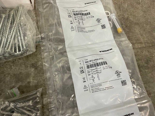 Partij schroeven en bevestigingsmaterialen - afbeelding 11 van  20