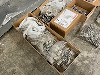Partij schroeven en bevestigingsmaterialen - afbeelding 20 van  20