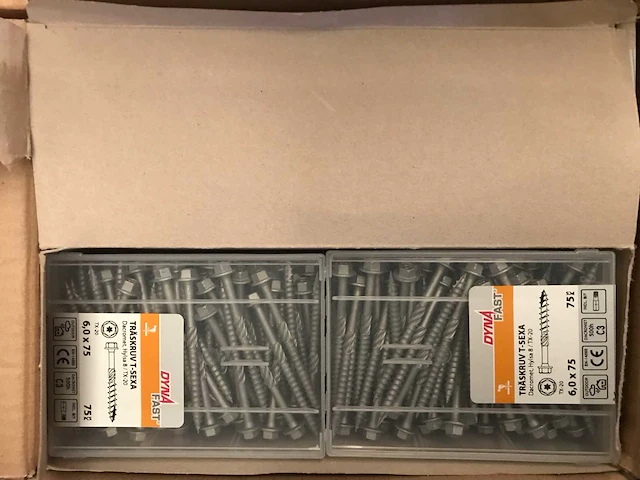 Partij schroeven en bouten - afbeelding 5 van  12