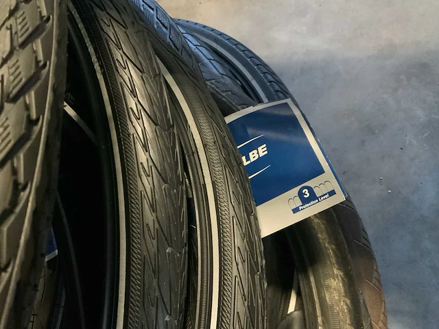Partij schwalbe fietsbanden - afbeelding 5 van  7