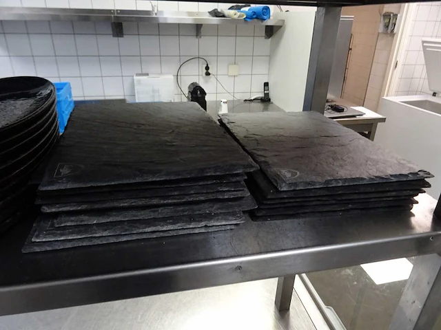 Partij serveerplanken en schalen - afbeelding 4 van  5
