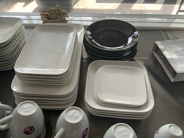 Partij servies en glaswerk - afbeelding 4 van  5