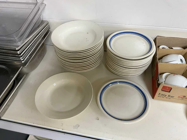 Partij servies - afbeelding 6 van  8