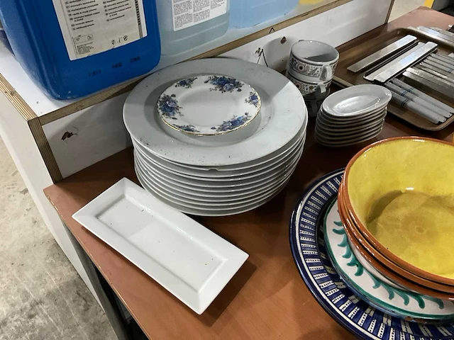 Partij servies - afbeelding 7 van  7